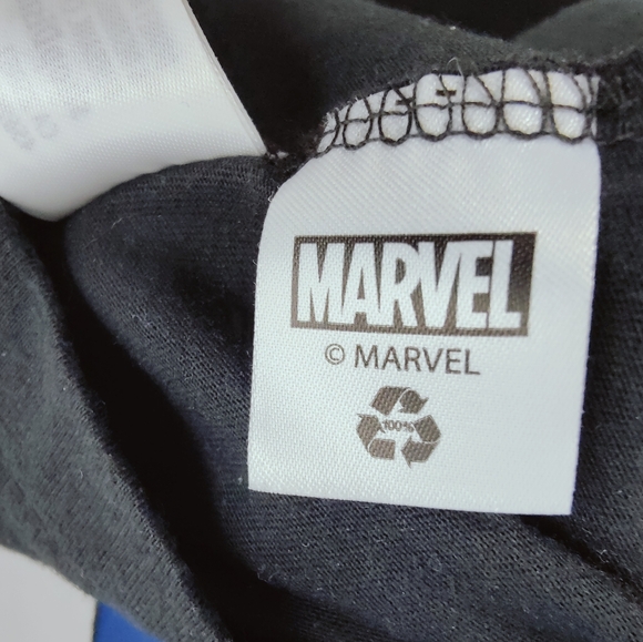 Disney Parks Marvel Captain America Winter Soldier Men's Split Logo T-shirt, XL - Picture 4 of 7